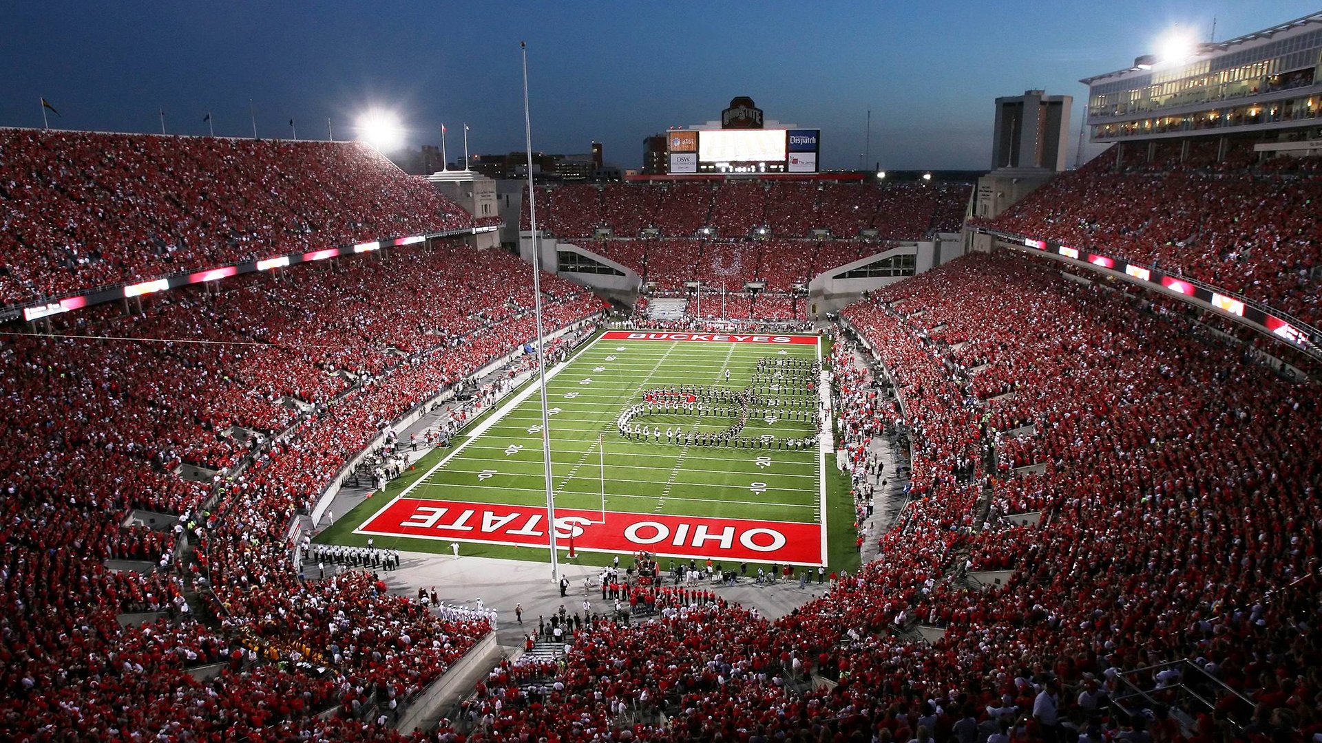 “东安湖体育公园迎来跑酷明星，挑战全新极限”